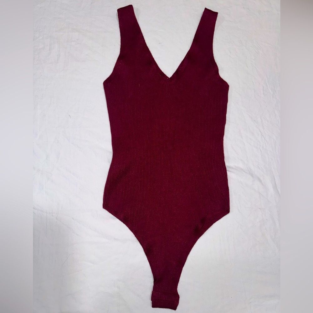 Black label by c’est Toi Size Large Burgundy V Neck Bodysuit